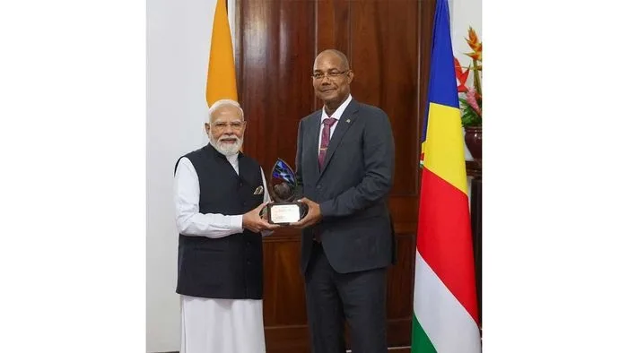 प्रधानमंत्री मोदी को सेशेल्स का सर्वोच्च सम्मान मिला, भारत की वैश्विक प्रतिष्ठा और रणनीतिक संबंधों को मजबूती