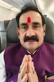 दतिया उपचुनाव: टिकट न मिलने पर भी डॉ. नरोत्तम मिश्रा पार्टी के साथ, समर्थकों से शांति की अपील
