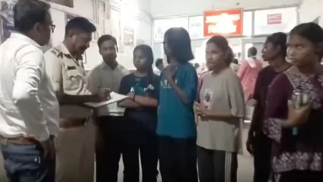 Katni: 12 Students, Principal Fall Ill After Contaminated Food at Girls' Complex, One in ICU