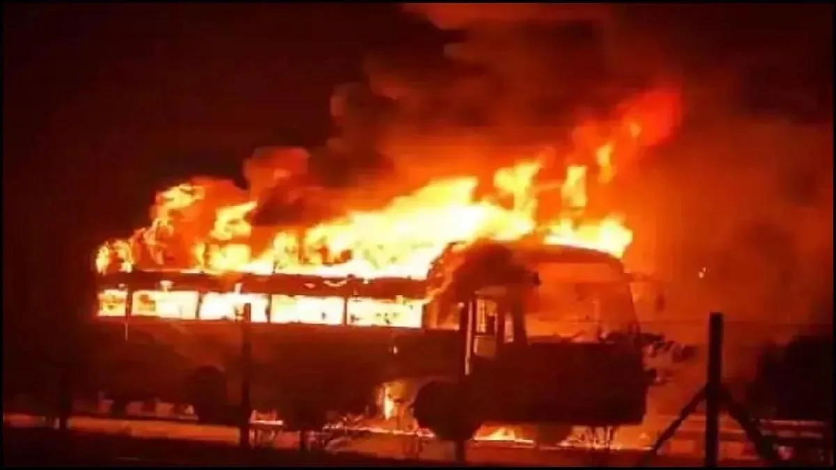 8 Die as Bus Catches Fire After Collision in Rajasthan