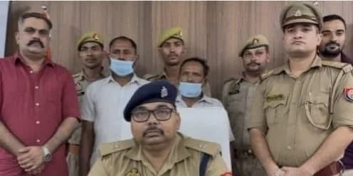 Farrukhabad: Shamsabad Police Bust 5 Thefts, Two Suspects Apprehended with Stolen Inverter and Cash