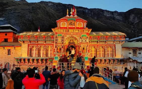 श्री बदरीनाथ धाम में दान राशि में अनियमितताओं के आरोपों की जांच शुरू