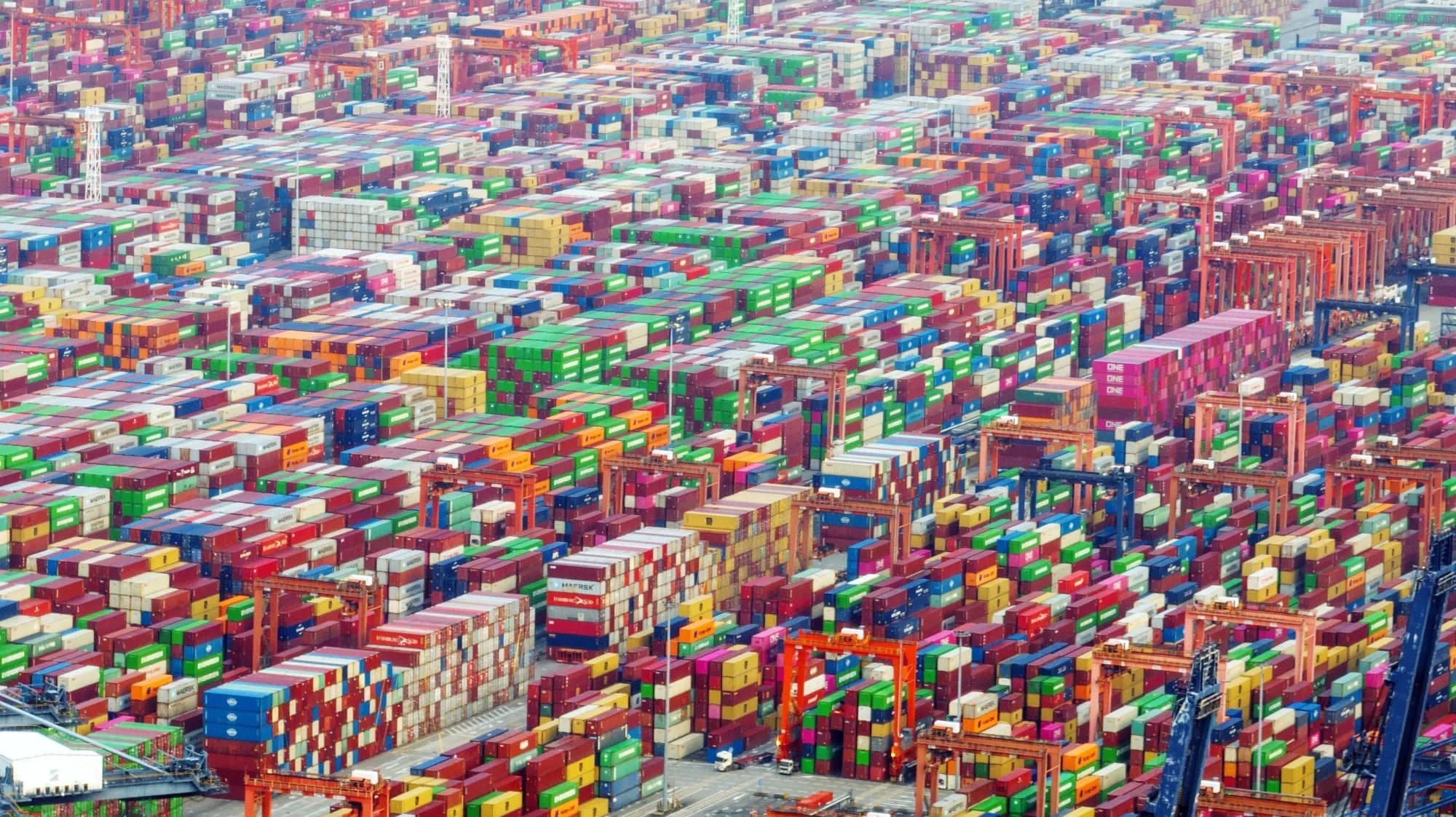 China’s Exports Fall in October as U.S. Tariff Rush Fades, Exposing Reliance on American Demand