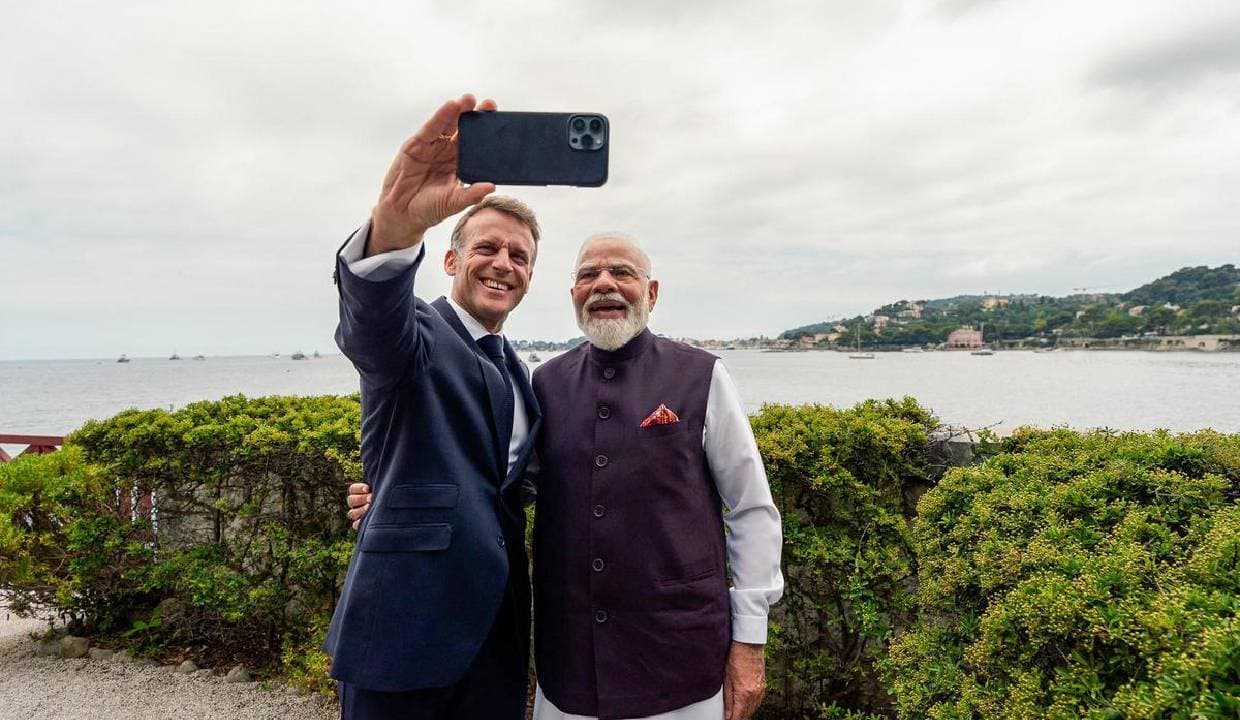 पीएम मोदी ऐतिहासिक स्लोवाकिया दौरे के बाद जी-7 शिखर सम्मेलन के लिए फ्रांस के एवियन पहुंचे