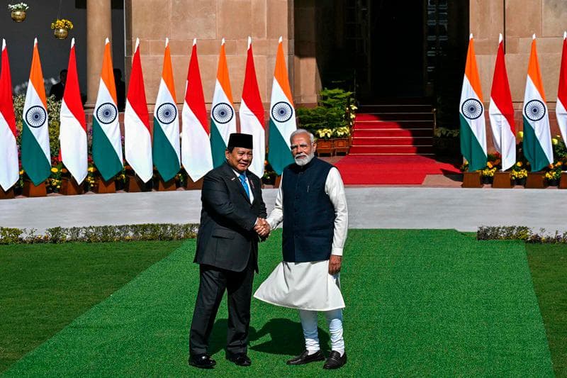 भारत-इंडोनेशिया संबंध मजबूत: मोदी, प्रबोवो ने रक्षा, डिजिटल समझौते किए पक्के